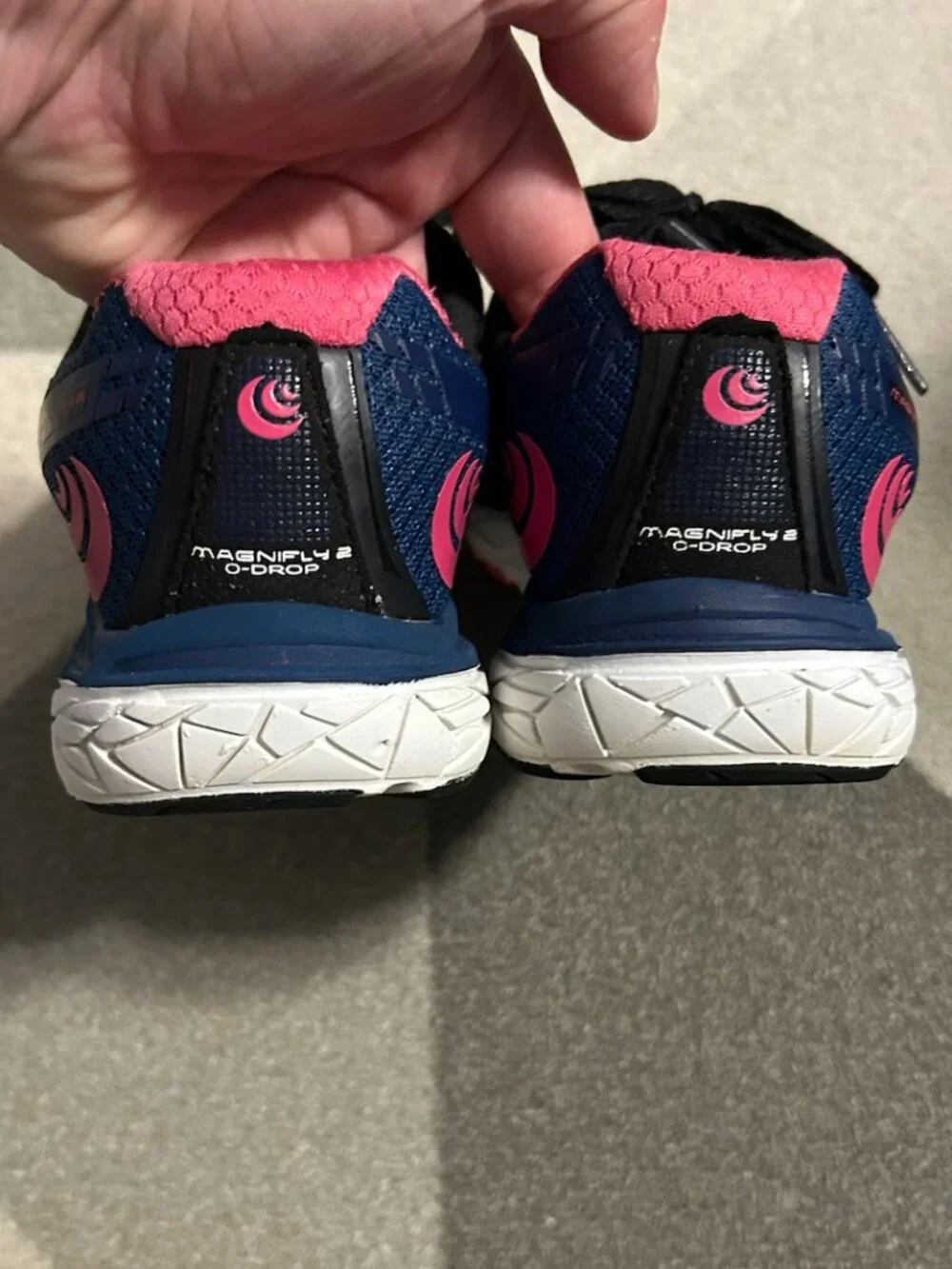 Topo Magnifly 2 Navy/Pink/Black Running Sneakers 0-Drop Women's Size 8